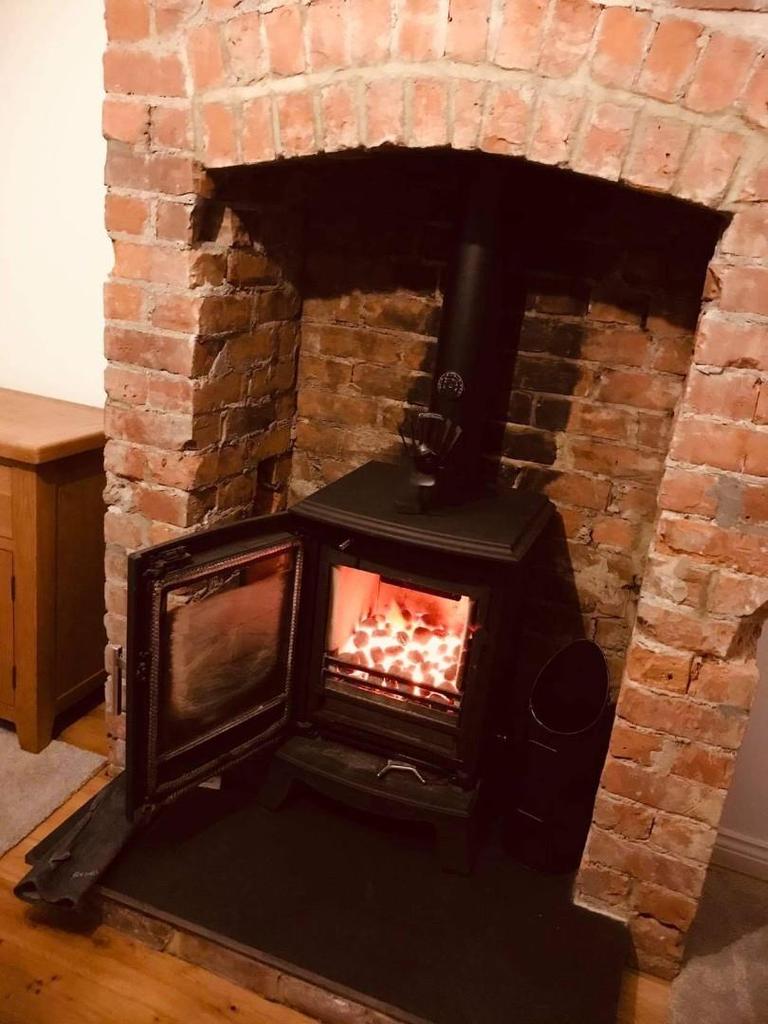 Log burner