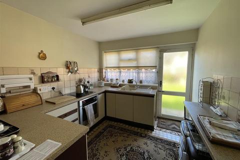 73 Chingdale Road, London, E4 6HZ