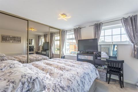 32 Holmes Road, Breaston, Derby, DE72 3BT