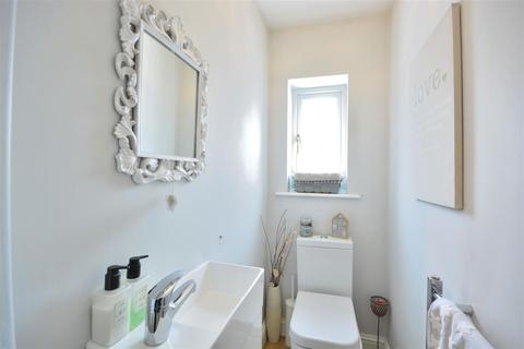 5 Ashview Close, Long Eaton, Nottingham, NG10 3QA