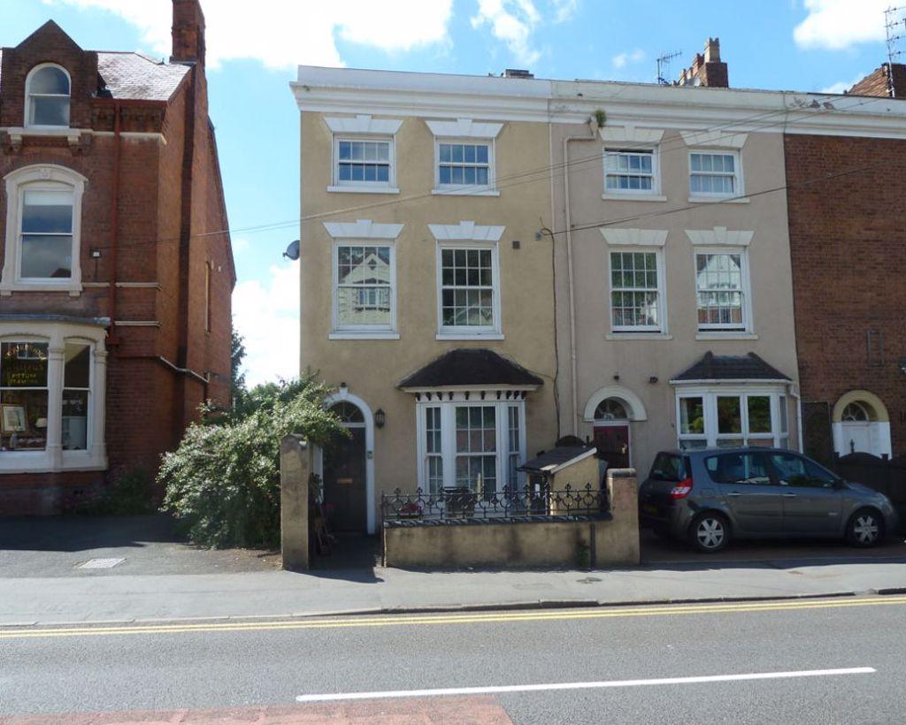 Worcester Street, Stourbridge 1 bed flat £525 pcm (£121 pw)