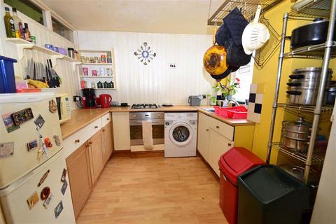 8 Framlingham Drive, Caversham, Reading, RG4 6RE