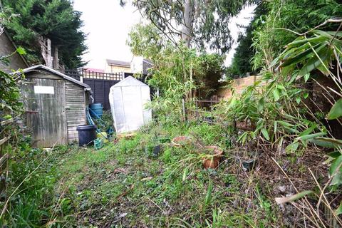 8 Framlingham Drive, Caversham, Reading, RG4 6RE
