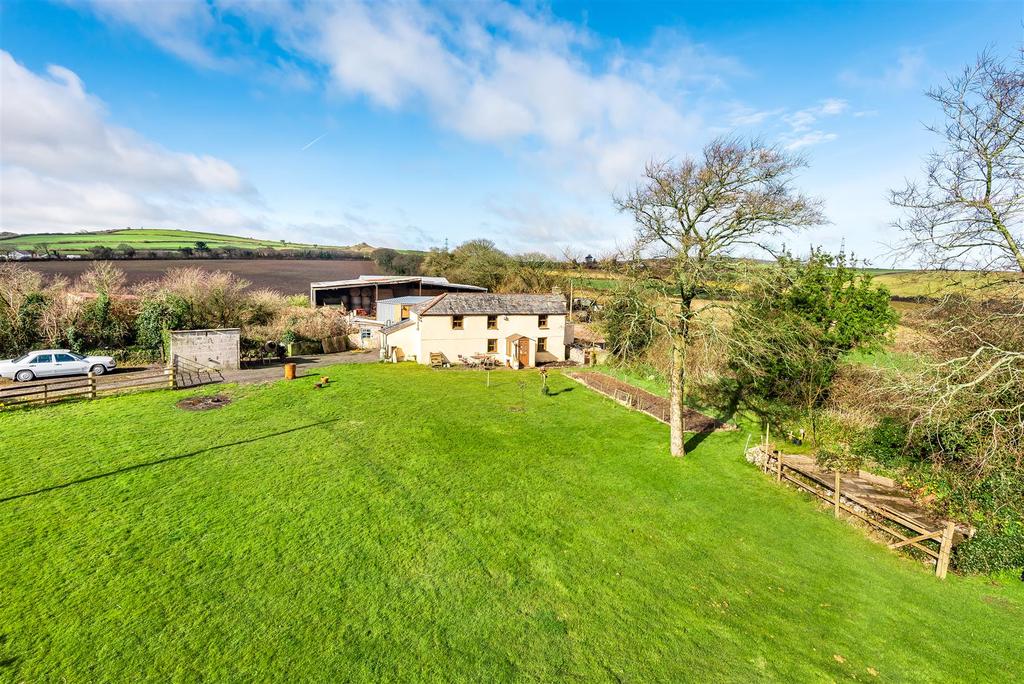 Nanstallon, Bodmin 3 bed detached house £580,000