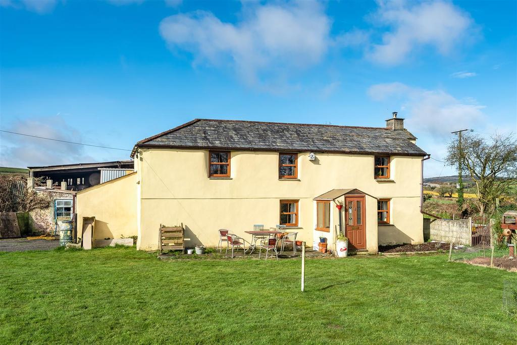 Nanstallon, Bodmin 3 bed detached house £580,000