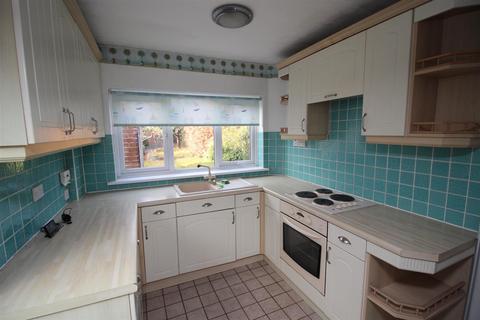 13 Sandy Lane, Bramcote, Nottingham, NG9 3GT