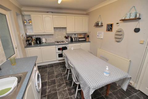 46 Anderson Crescent, Beeston, Nottingham, NG9 2PT