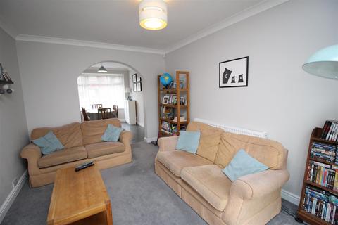35 Beech Avenue, Beeston, Nottingham, NG9 1QH