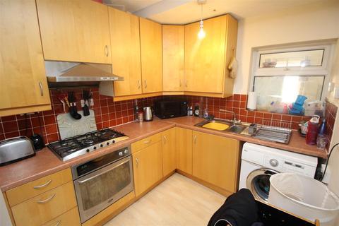 6 Vincent Avenue, Beeston, Nottingham, NG9 1GU