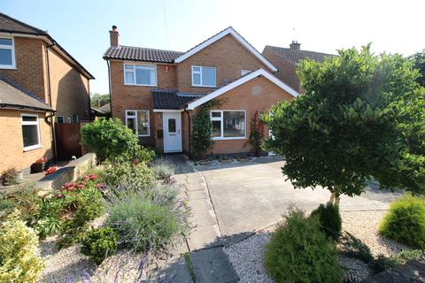 6 Abingdon Gardens, Beeston, Nottingham, NG9 5BJ