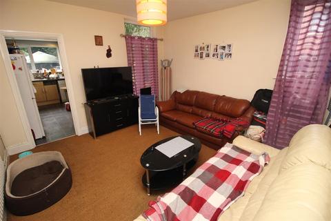 2 Alexandra Crescent, Beeston, Nottingham, NG9 2BQ