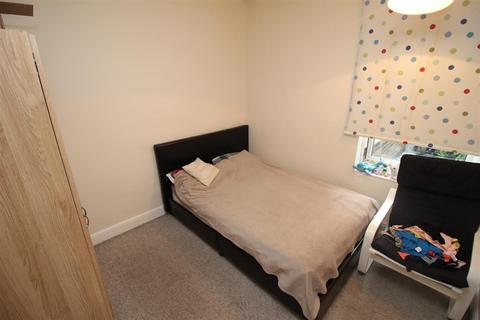 2 Alexandra Crescent, Beeston, Nottingham, NG9 2BQ