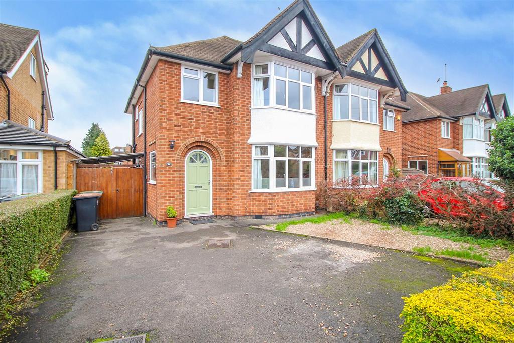 Woodland Grove, Chilwell 3 bed house £320,000