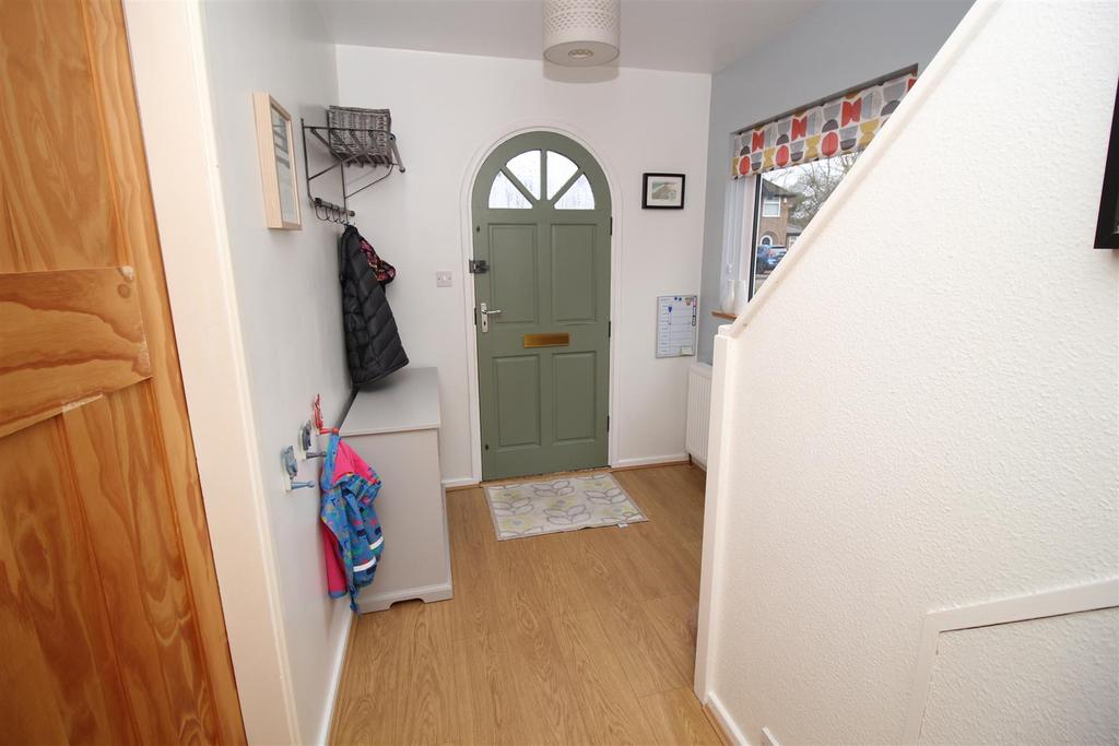 Woodland Grove, Chilwell 3 bed house £320,000