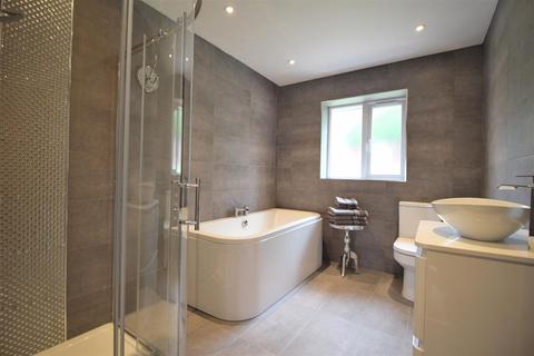 1a Warrender Close, Bramcote, Nottingham, NG9 3EB