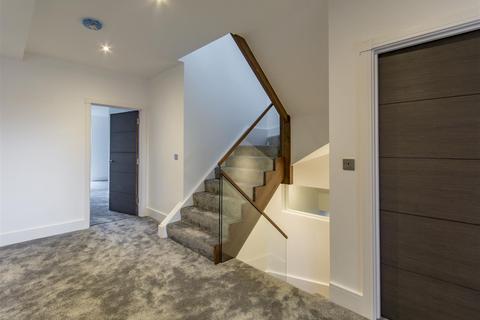 5 Baxter Green, Bramcote, Nottingham, NG9 3TB