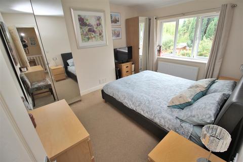 59 Abbey Road, Beeston, Nottingham, NG9 2QH