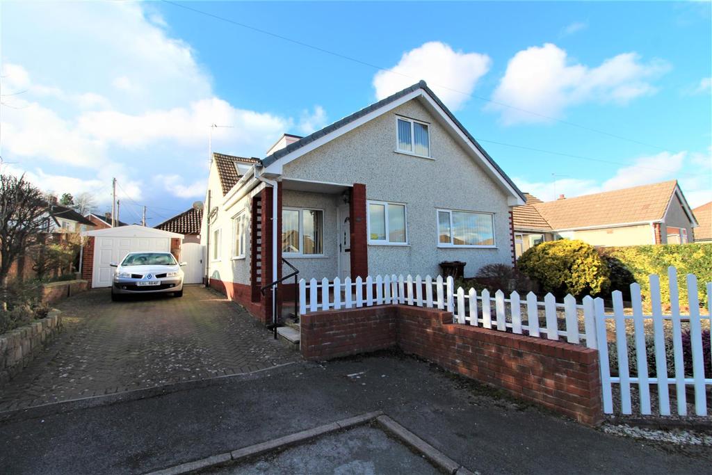 Sealand Avenue, Holywell 4 bed house £195,000