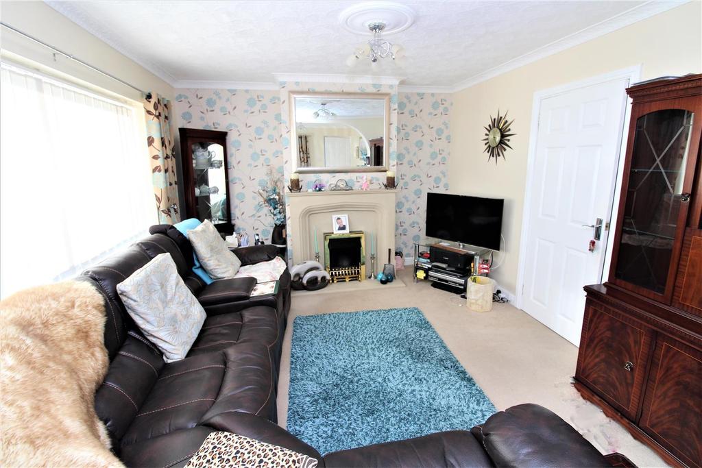 Sealand Avenue, Holywell 4 bed house £195,000
