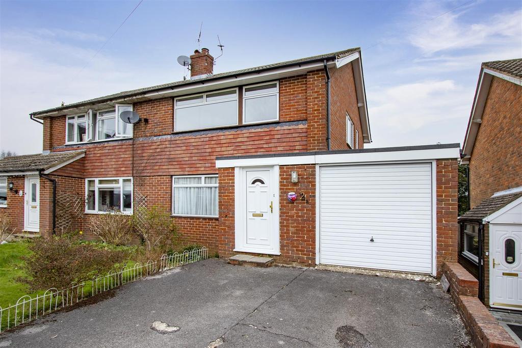 Springfield Close, Crowborough 3 bed house £350,000