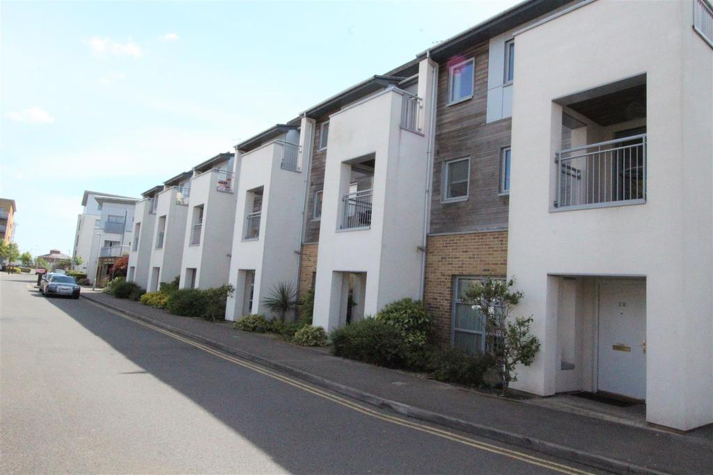 Norton Way, Poole 3 bed townhouse £365,000