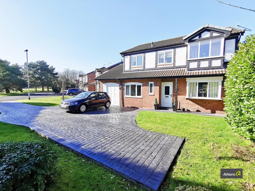 Penmark Close, Callands, Warrington, WA5 4 bed detached house £345,000