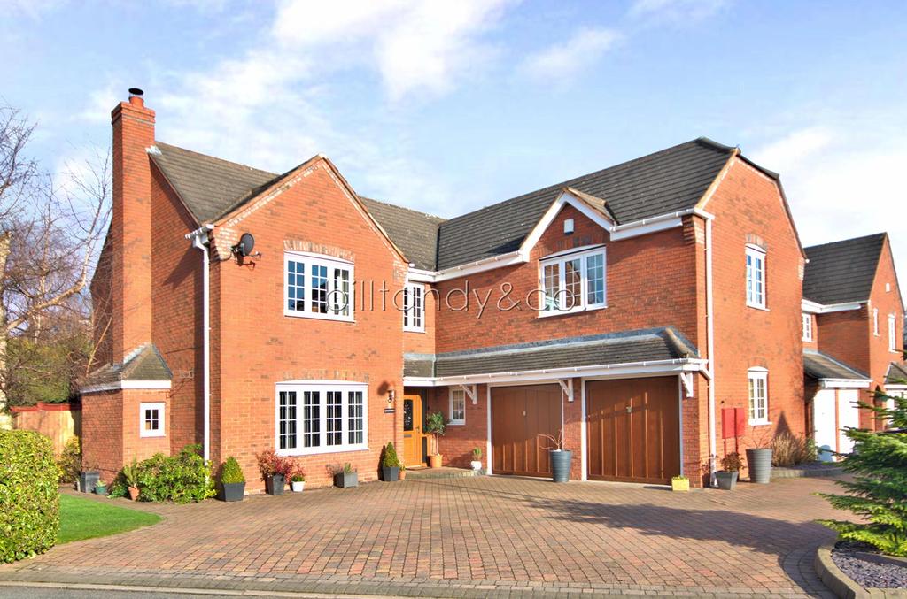 Ashmole Avenue, Burntwood, WS7 5 bed detached house £545,000