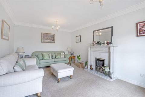 9 Bow Bridge View, Tadcaster, LS24 8JU