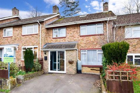 39 Treyford Close, Crawley, RH11 0JW