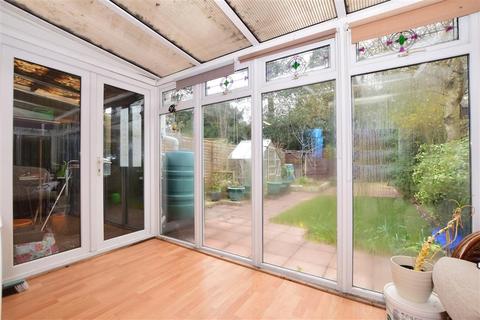 39 Treyford Close, Crawley, RH11 0JW