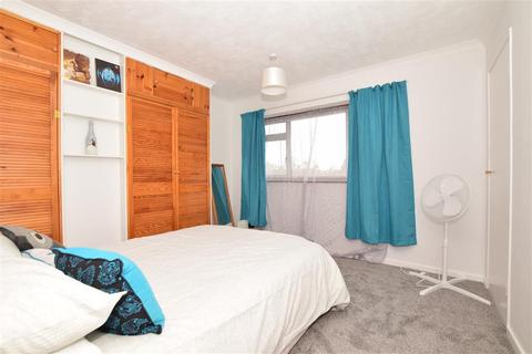 39 Treyford Close, Crawley, RH11 0JW