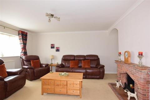 17 Burdett Avenue, Shorne, Gravesend, DA12 3HP