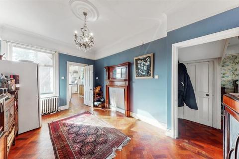 39 Loveday Road, London, W13 9JT