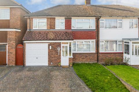 4 bedroom semi-detached house for sale, Istead Rise, Istead Rise, Kent