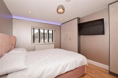 23 Fellowes Road, Carshalton, SM5 2SX