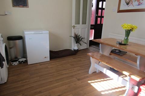 5 Caedegar Road, Ystradgynlais, Swansea, SA9 1LW