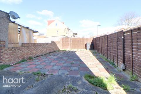 34a Westbury Avenue, Southall, UB1 2UY