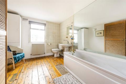 53 Smeaton Road, London, SW18 5JJ