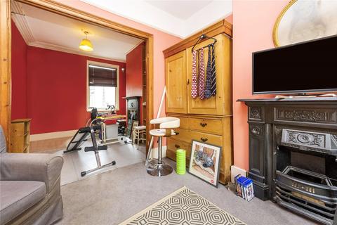 53 Smeaton Road, London, SW18 5JJ