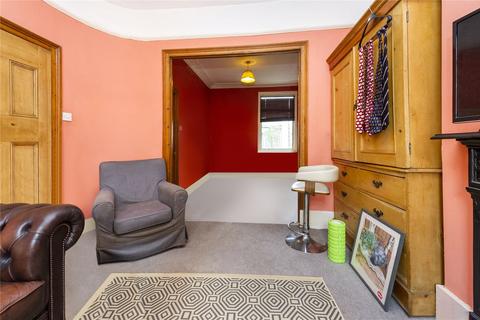 53 Smeaton Road, London, SW18 5JJ