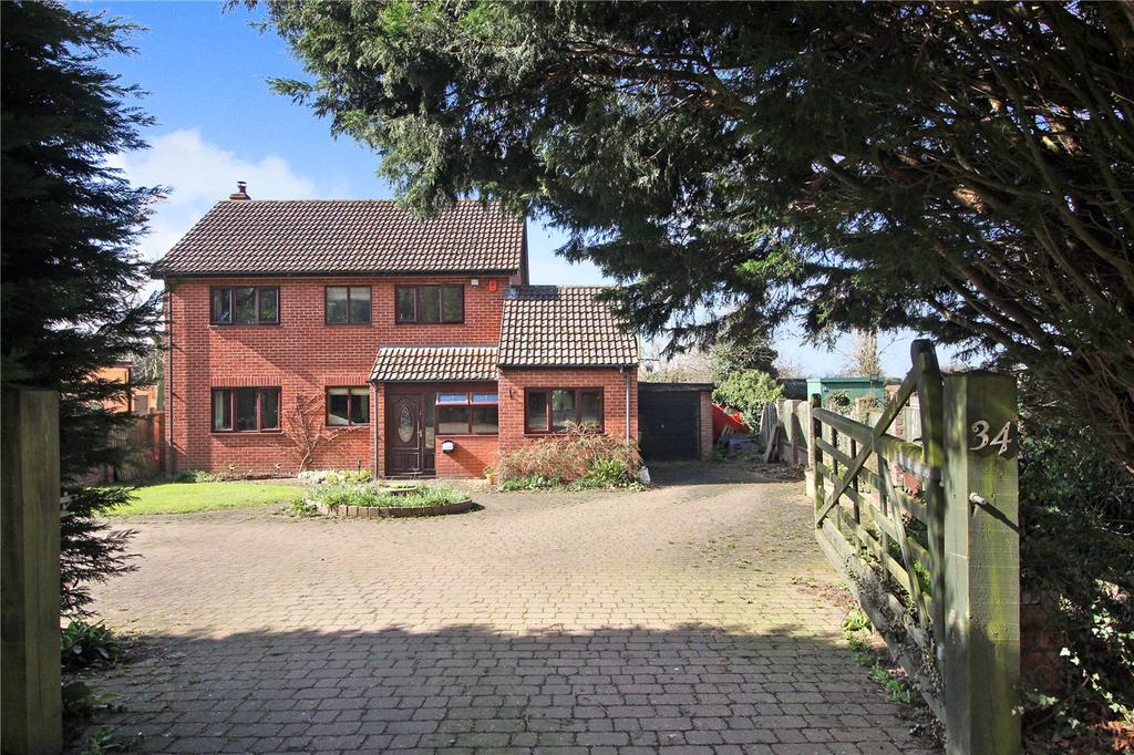 Brickle Road, Stoke Holy Cross, Norwich, Norfolk, NR14 4 bed detached house £450,000
