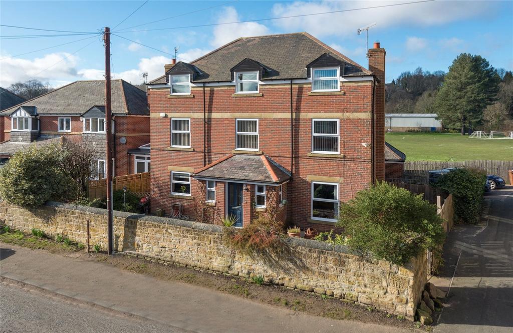 Mitford Road, Morpeth, Northumberland, NE61 5 bed detached house for sale £535,000