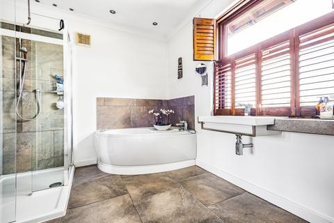 21 Lionel Road, London, SE9 6DQ