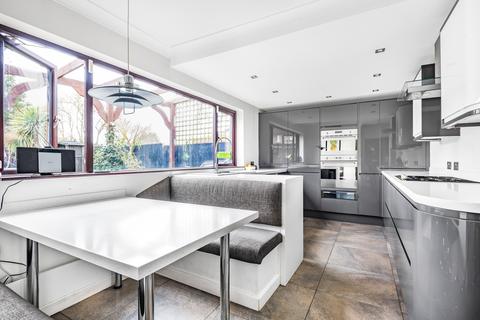 21 Lionel Road, London, SE9 6DQ