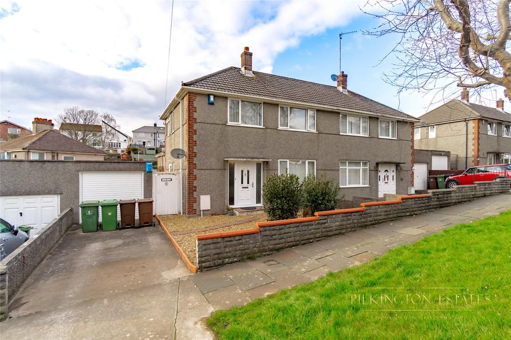 Segrave Road, Plymouth, Devon, PL2 4 bed semidetached house £280,000