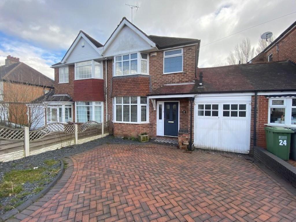 Arundel Crescent, Solihull 3 bed semidetached house £1,200 pcm (£277 pw)