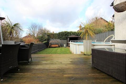 135 Winkworth Road, Banstead, SM7 2JW