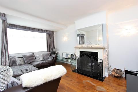 135 Winkworth Road, Banstead, SM7 2JW