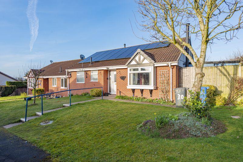 Camrose Close, Runcorn 2 bed semidetached bungalow £155,000