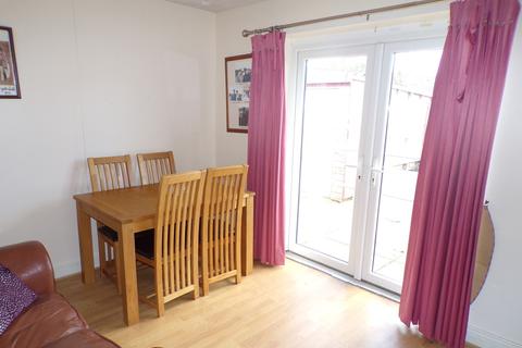 8 Ryefield Avenue, Clayton, Bradford, BD14 6BJ